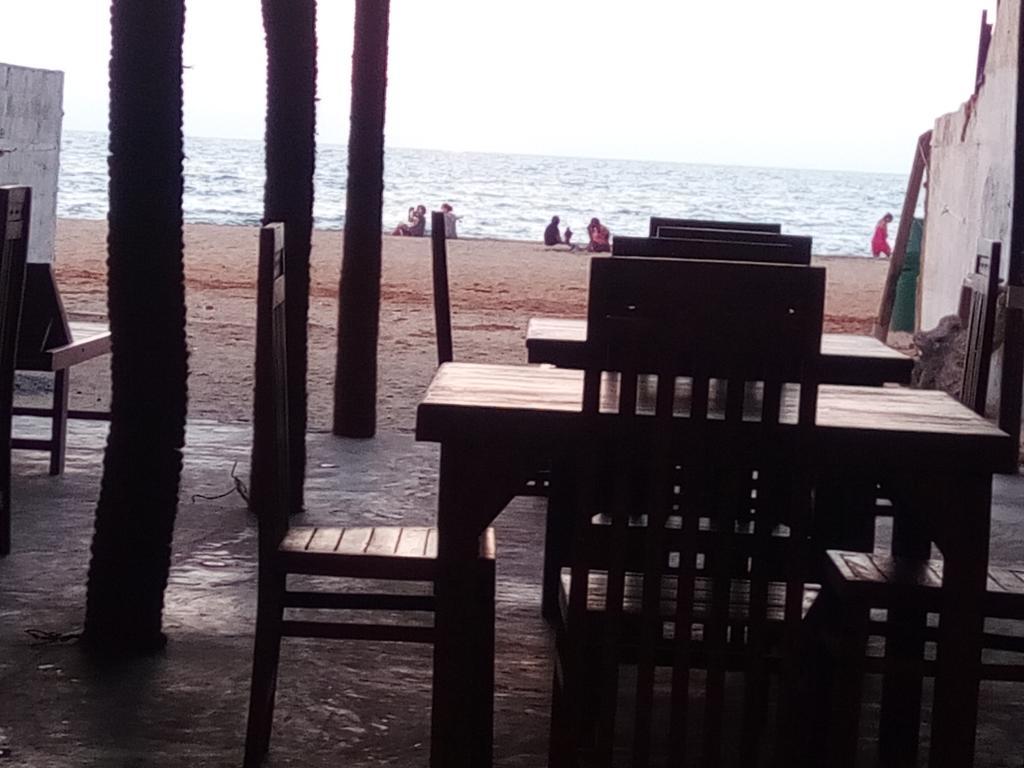 The Sea House Hotel Kudapaduwa Exterior photo